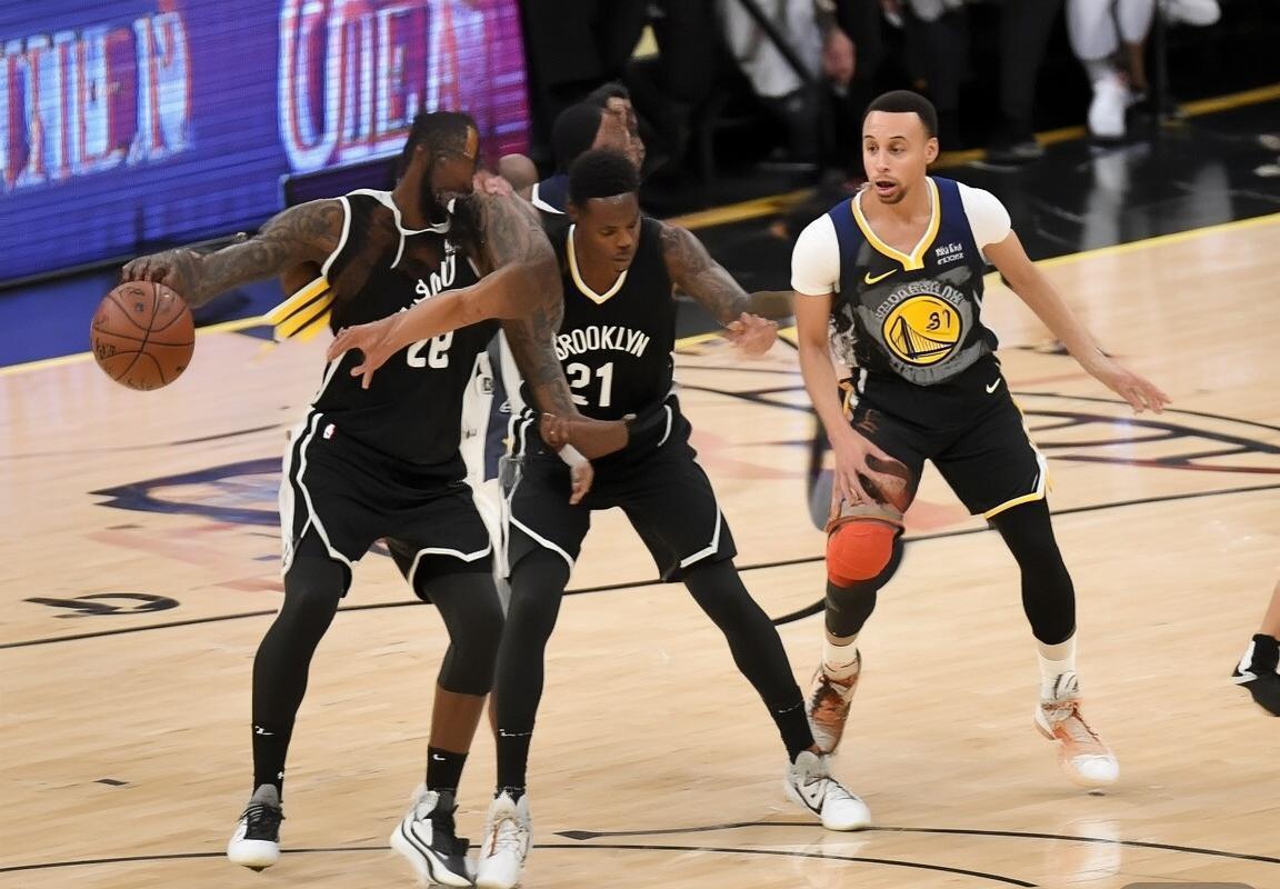 2020年NBA对决：勇士与篮网核心球员对比及战术分析(图3)